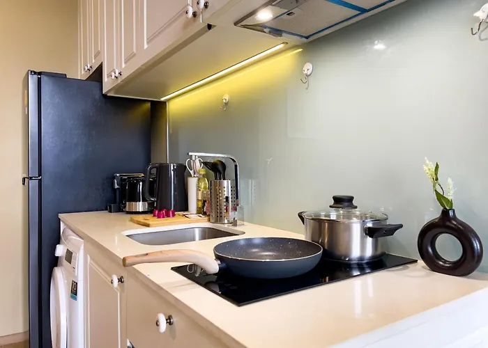 Near Bts L Large 50 Sqm L Luxury Facilities L Rooftop Pool Vakantiehuis *