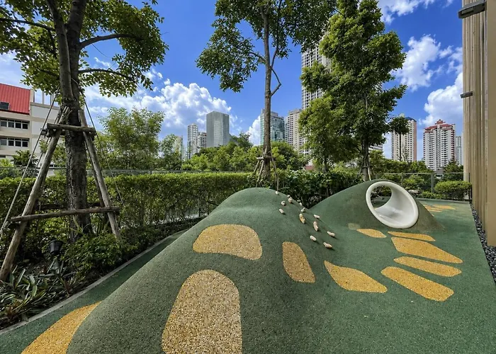 Near Bts L Large 50 Sqm L Luxury Facilities L Rooftop Pool *