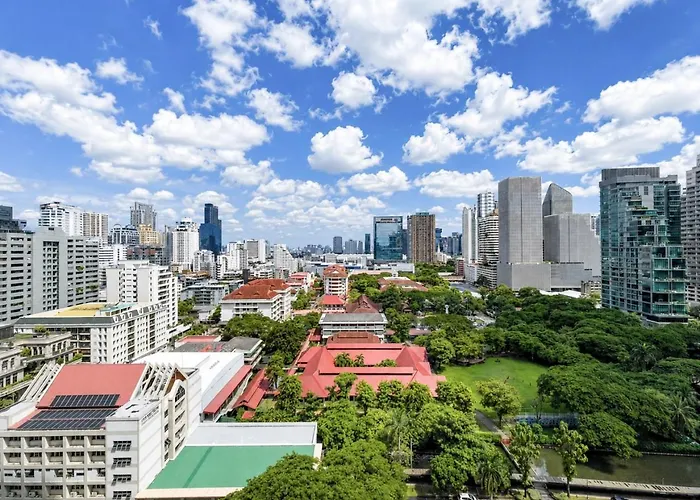 Near Bts L Large 50 Sqm L Luxury Facilities L Rooftop Pool *